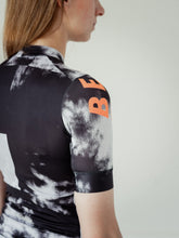 Lade das Bild in den Galerie-Viewer, Besenwagen x RAPHA - Women's Pro Team Training Jersey
