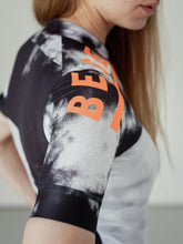 Lade das Bild in den Galerie-Viewer, Besenwagen x RAPHA - Women's Pro Team Training Jersey