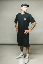 Lade das Bild in den Galerie-Viewer, Worldwide